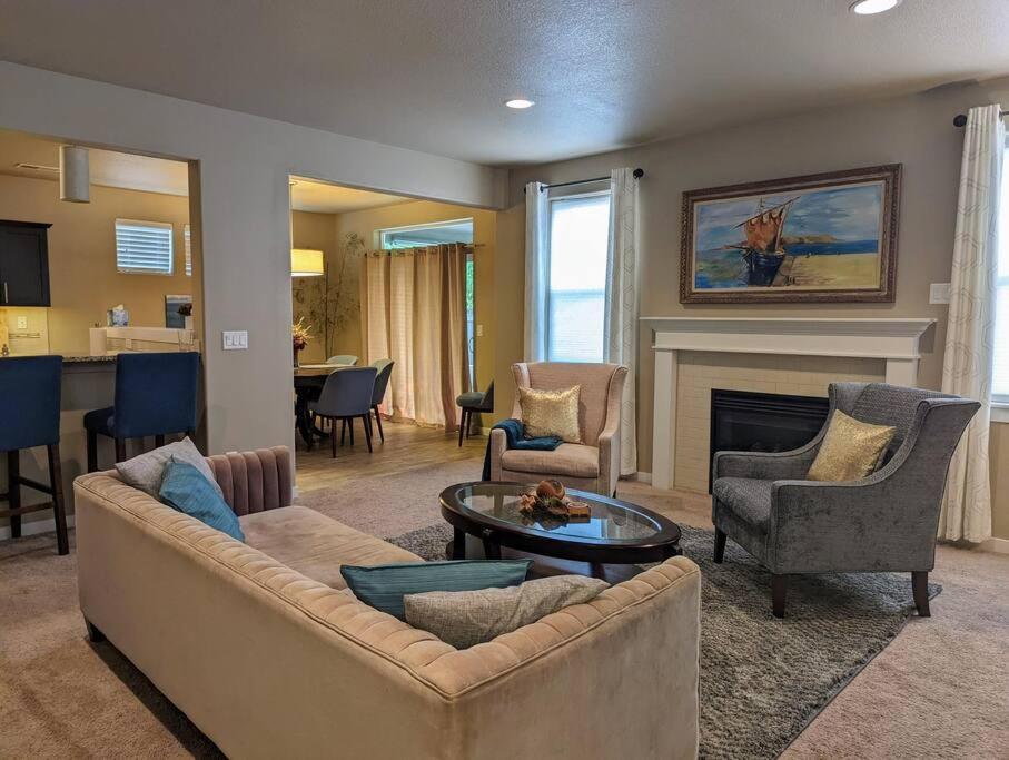 Spacious 3-Bedroom Home With Outdoor Space Eugene Exterior photo
