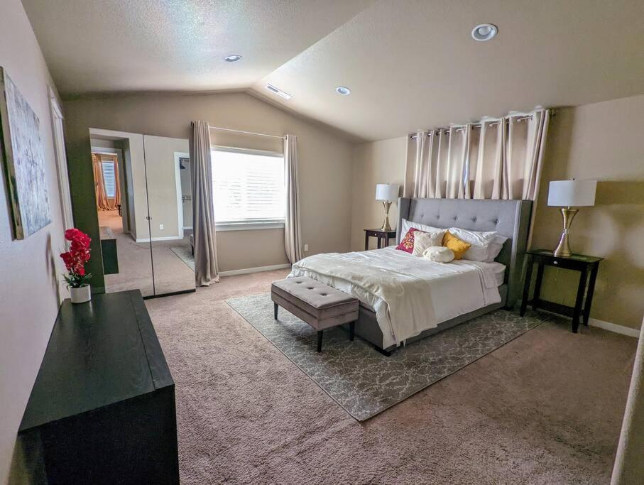 Spacious 3-Bedroom Home With Outdoor Space Eugene Exterior photo
