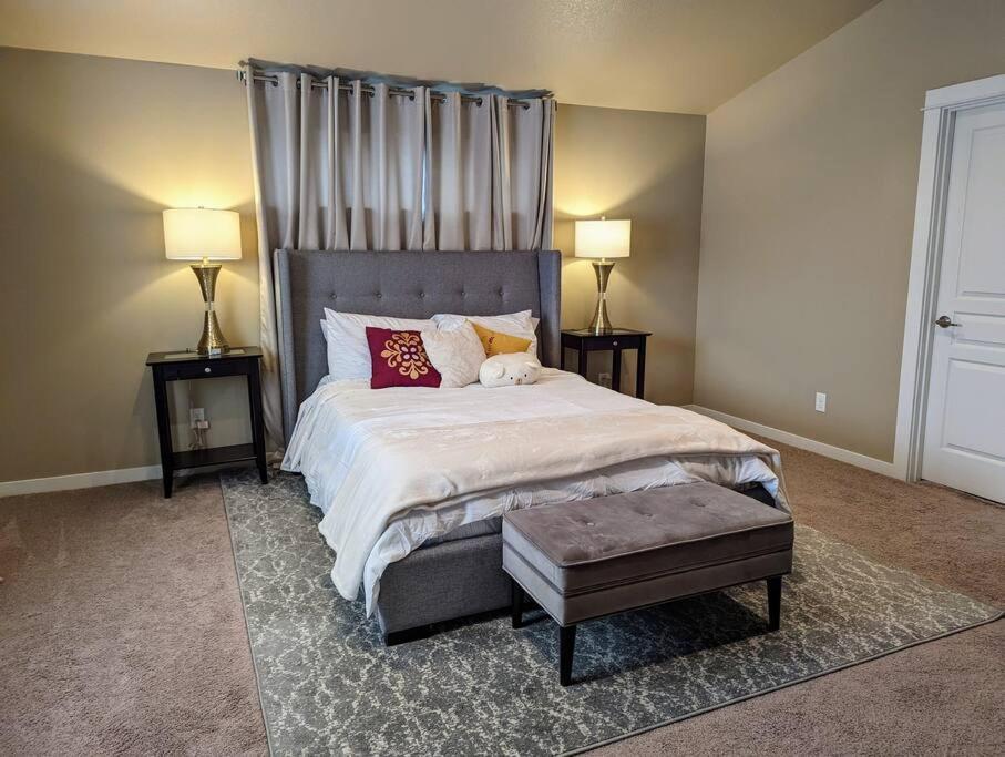 Spacious 3-Bedroom Home With Outdoor Space Eugene Exterior photo
